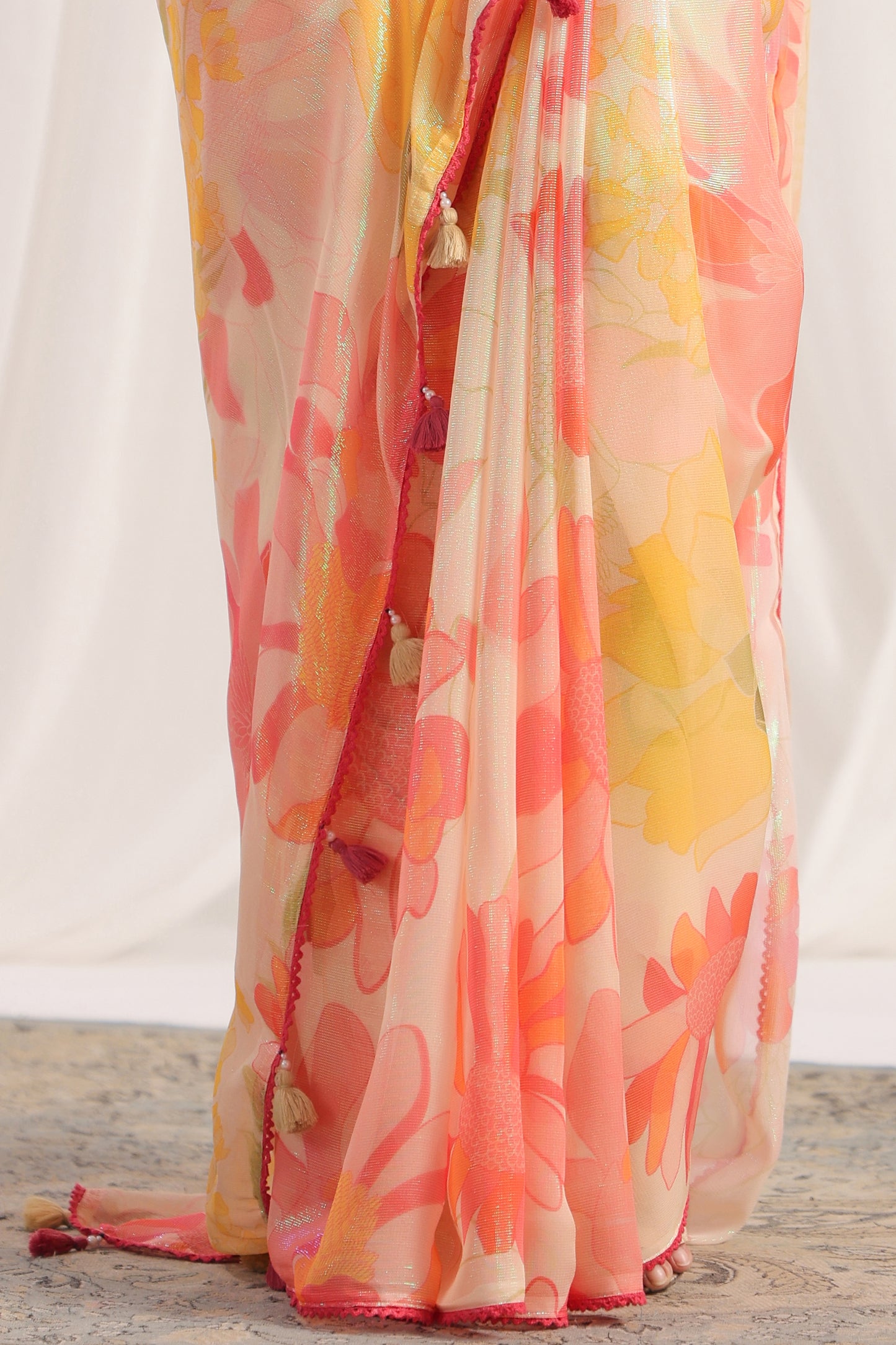 Mellow Floral printed Saree