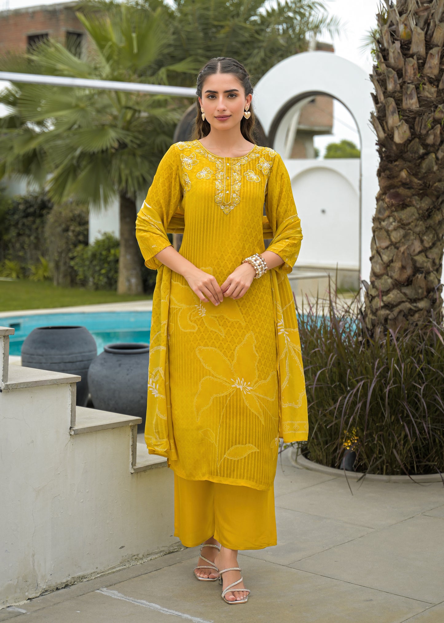 SUIT SET